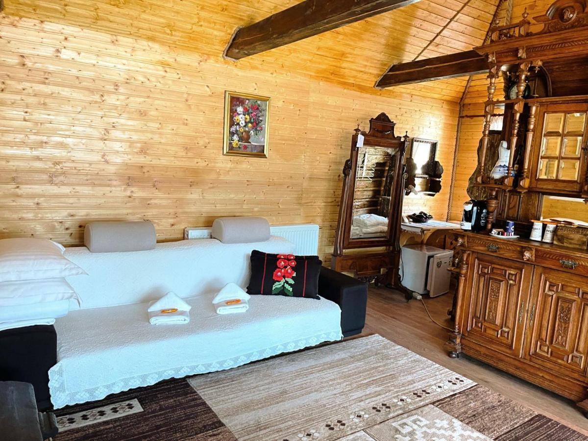 Casa Baciu Hotel Fundu Moldovei Buitenkant foto