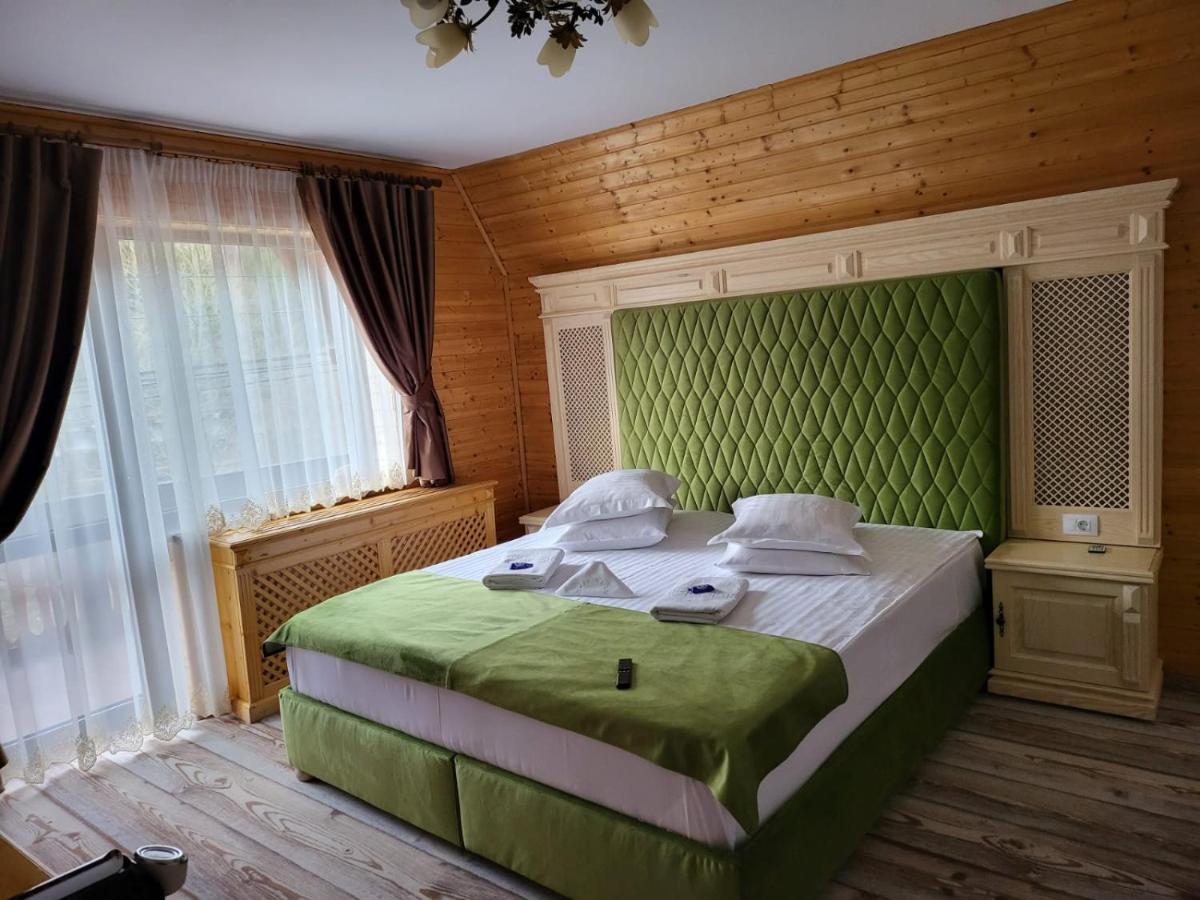 Casa Baciu Hotel Fundu Moldovei Buitenkant foto