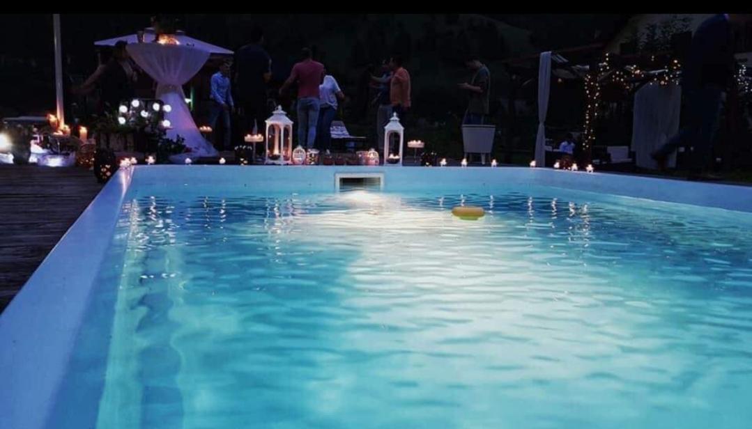 Casa Baciu Hotel Fundu Moldovei Buitenkant foto