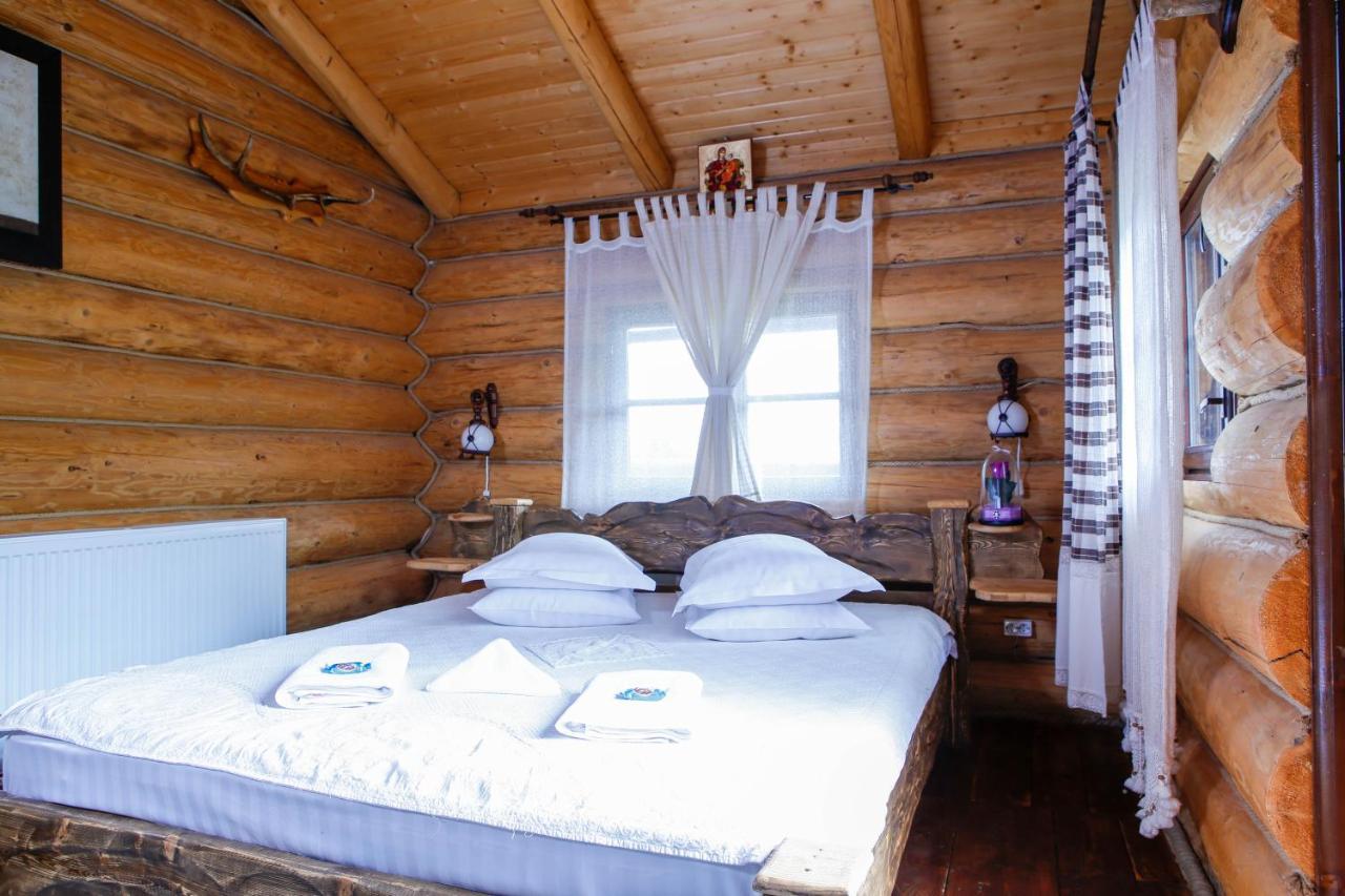 Casa Baciu Hotel Fundu Moldovei Buitenkant foto
