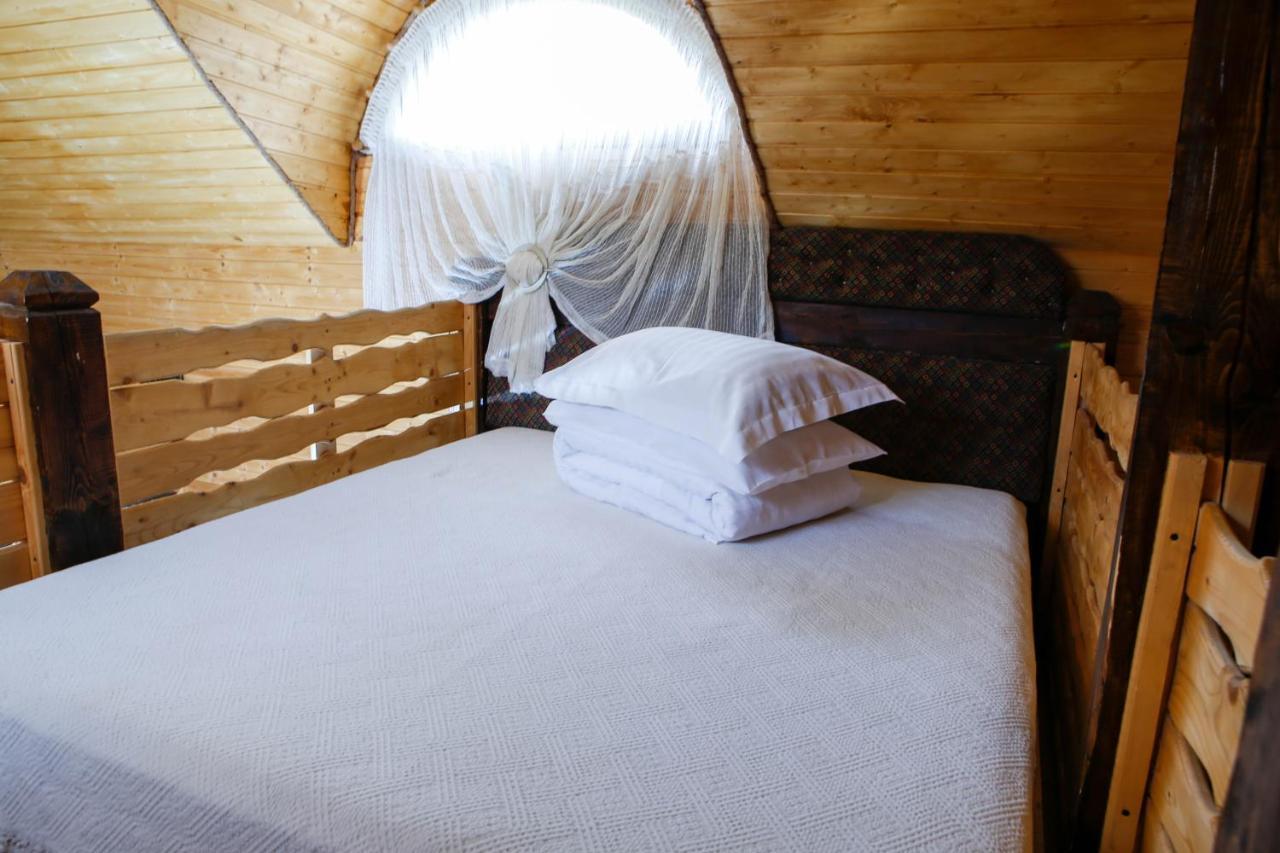 Casa Baciu Hotel Fundu Moldovei Buitenkant foto