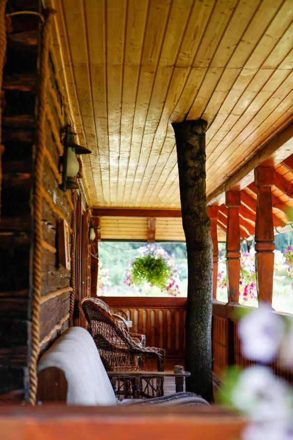 Casa Baciu Hotel Fundu Moldovei Buitenkant foto