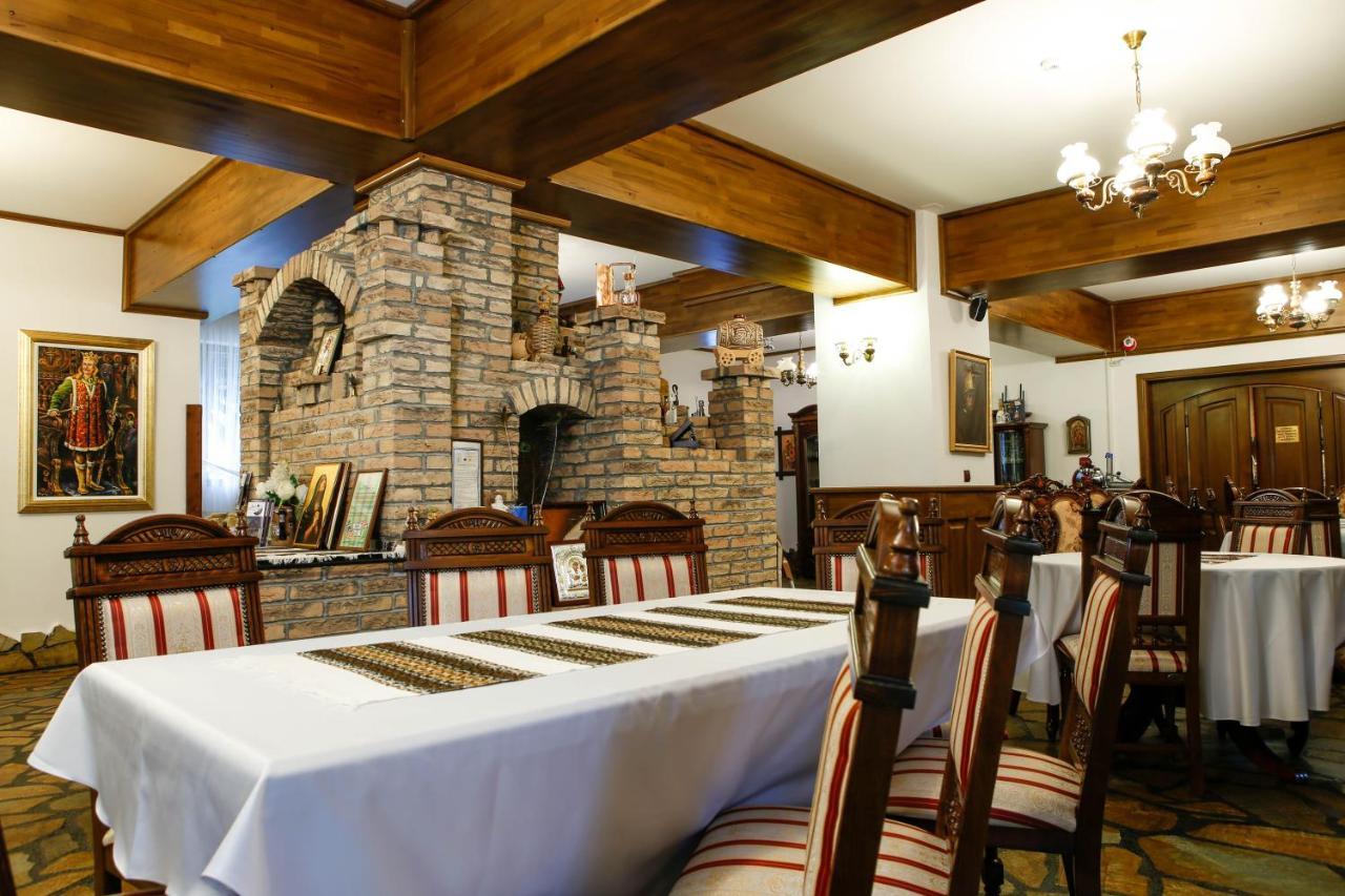 Casa Baciu Hotel Fundu Moldovei Buitenkant foto